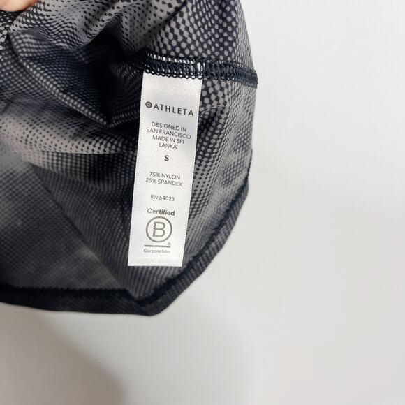 Athleta S Black Gray Ultimate Train Printed Tank Top Nebula Digital Racerback - Picture 6 of 8